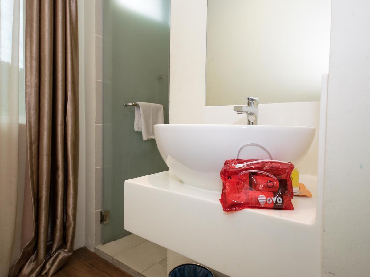 Oyo 114 Sandpiper Hotel Kuala Lumpur Buitenkant foto